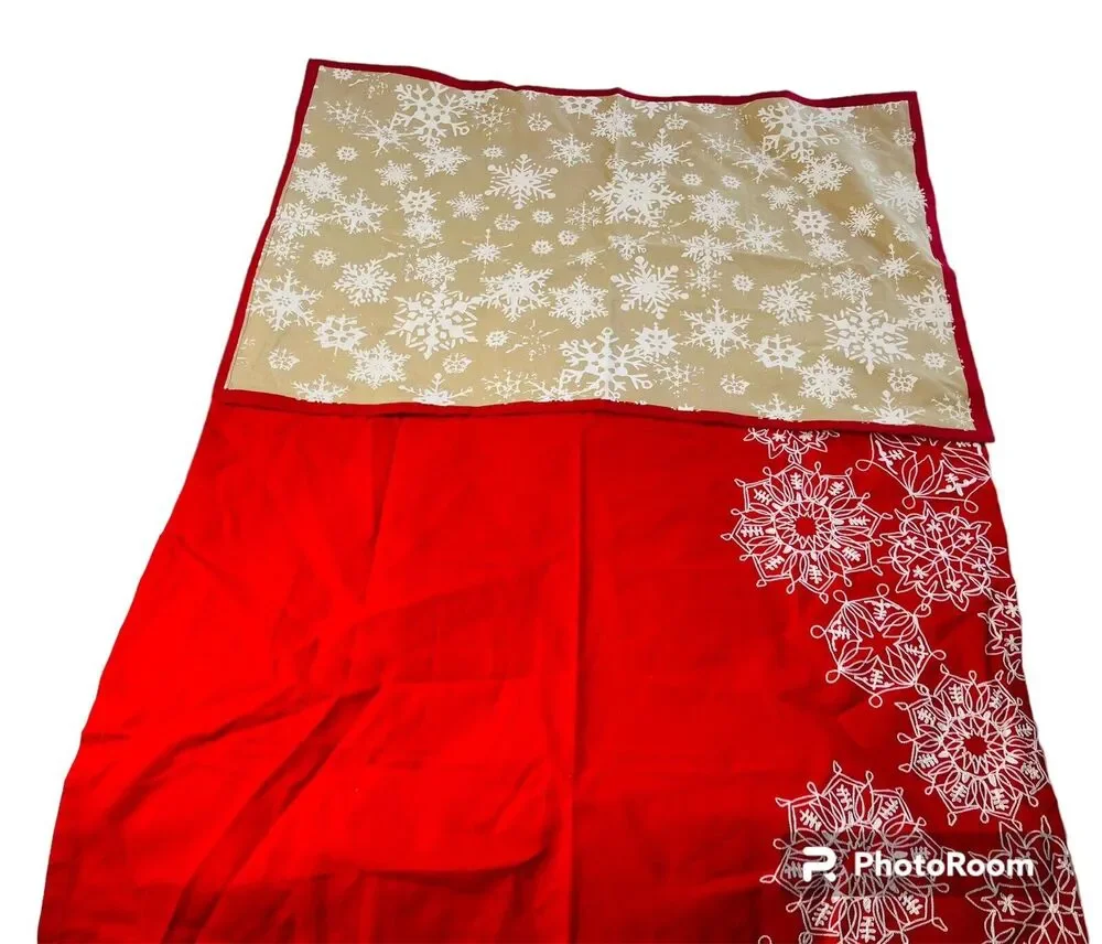 Crate & Barrel Christmas Snowflake Edge Dish Towels 20x30 Bundle Set Of 2